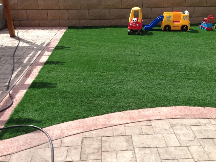 Installing Artificial Grass Botines, Texas Gardeners, Backyard Landscaping Ideas